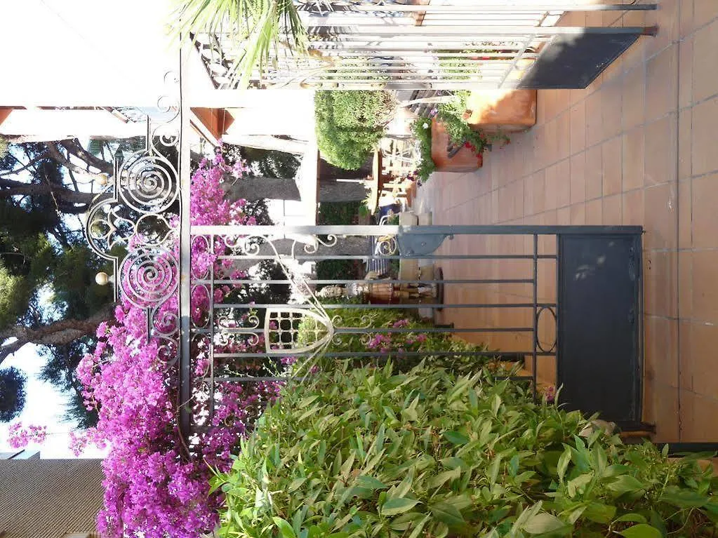 Hotel Ribes Roges Vilanova i la Geltru